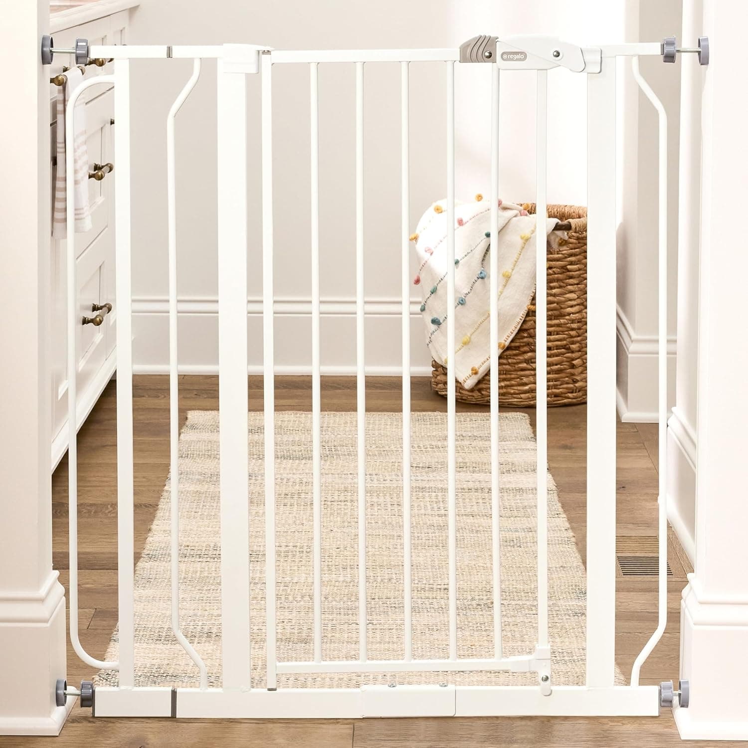 Best Baby Gates for Apartments and Rental-Friendly Homes